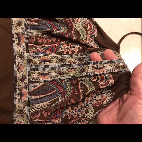 BCBG Vintage Brown Halter Top w/ Key Hole Opening Pretty Paisley Print - Picture 7 of 10